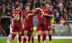 九游官方登录入口-包含佛罗伦萨连胜走上联赛第一，球迷热议球队表现的词条