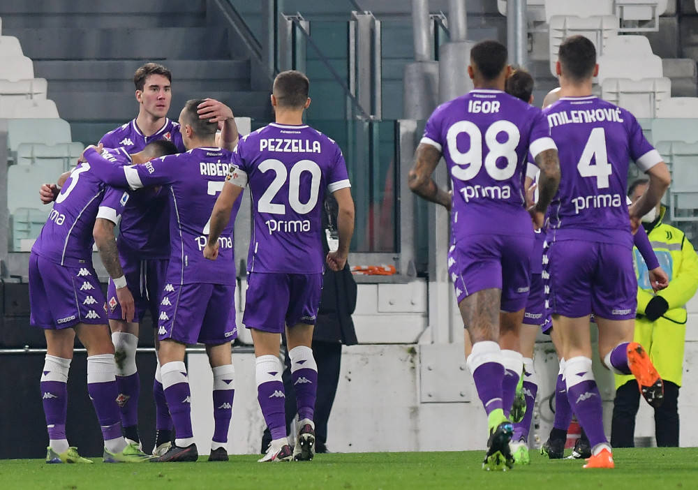 佛罗伦萨球员受伤告别球场，全队感动送别的简单介绍