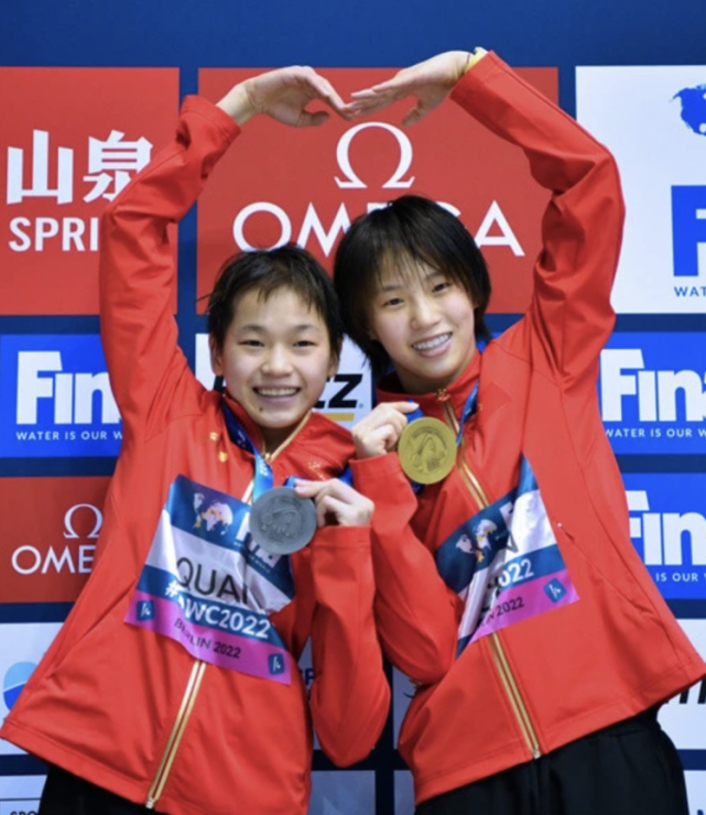 欧洲选手实现跳水双冠王壮举