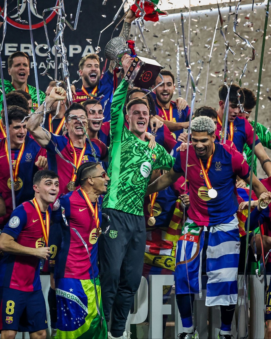 慕尼黑红牛队在洲际杯赛中取得胜利 慕尼黑红牛队在洲际杯赛中取得胜利