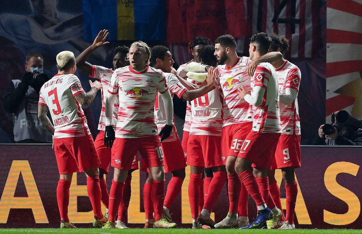 慕尼黑红牛队在洲际杯赛中取得胜利 慕尼黑红牛队在洲际杯赛中取得胜利