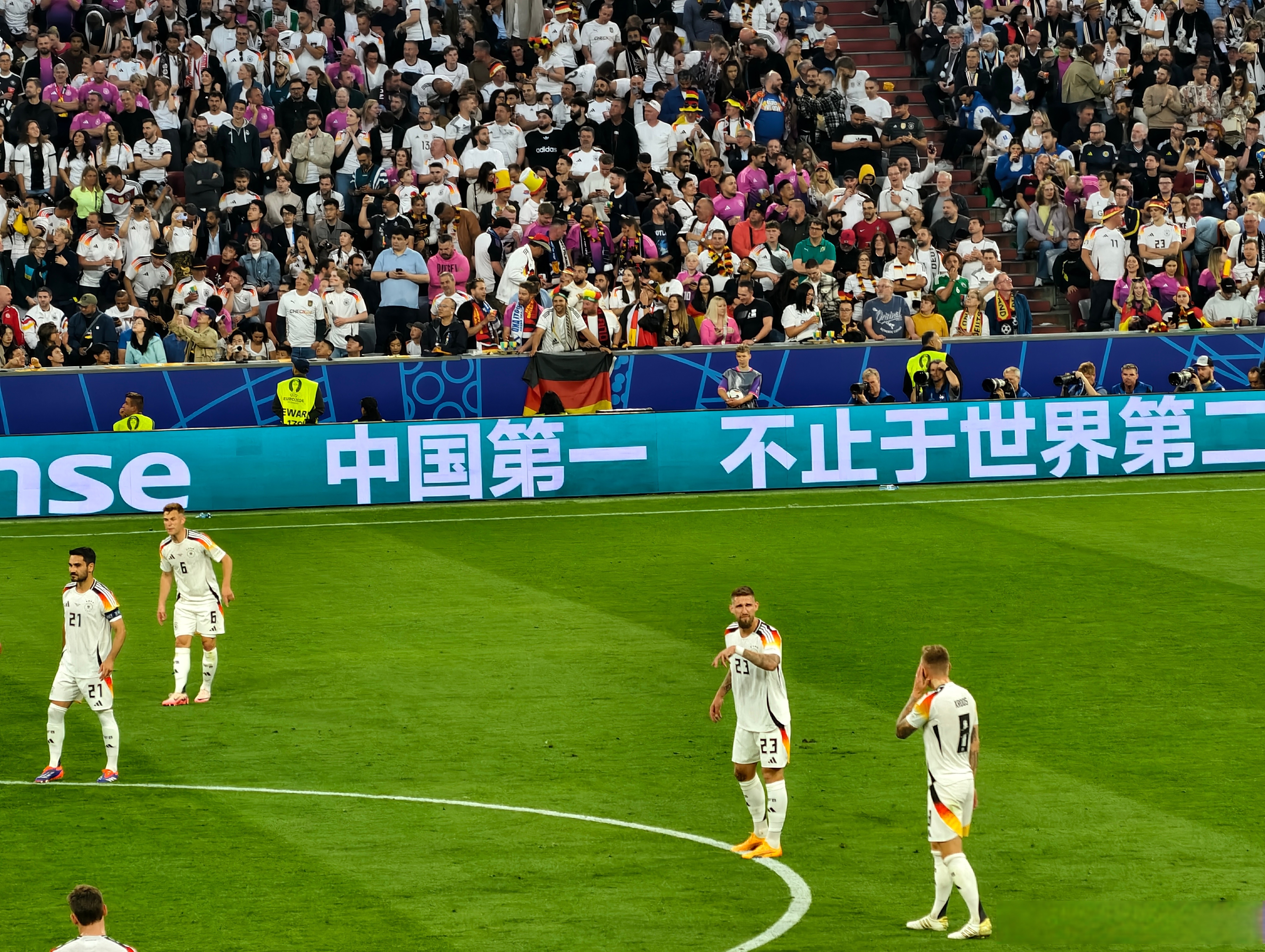 包含欧洲杯赛事精彩揭幕,各队展现决胜本领的词条 包含欧洲杯赛事精彩揭幕,各队展现决胜本领的词条