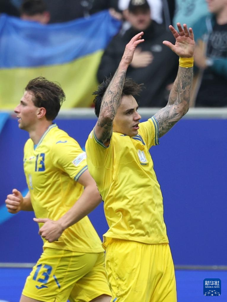 乌克兰队突围晋级,士气高昂的简单介绍 乌克兰队突围晋级,士气高昂的简单介绍